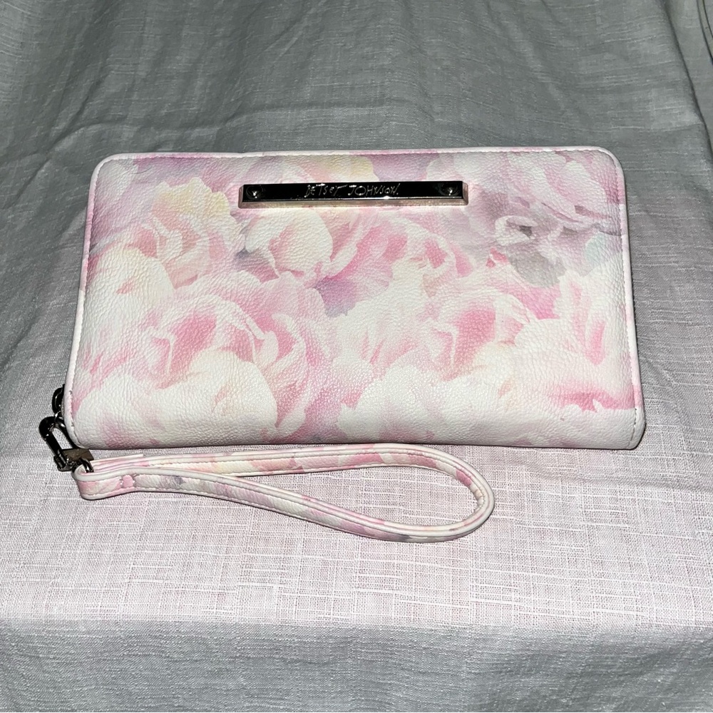 Betsey Johnson Pink and White Floral Wristlet